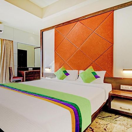 Treebo Trend Mb Residency Hotel มุมไบ ภายนอก รูปภาพ