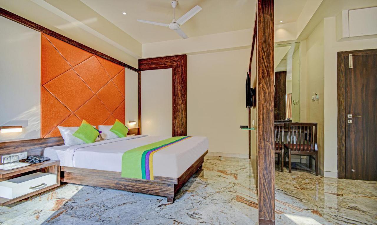 Treebo Trend Mb Residency Hotel มุมไบ ภายนอก รูปภาพ